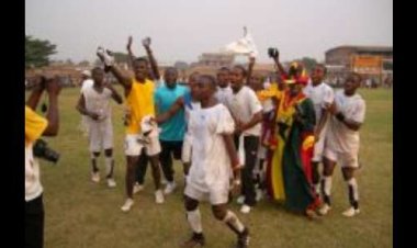 Injured Ghana midfielder tells the story of how Black Meteors players were bribed to lose a game [Dan Kwaku Yeboah TV]